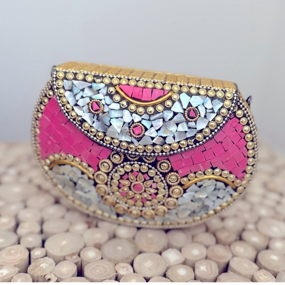 RAMLA | BEVERLY HILLS | Seen on “Selling Sunset” | Mosaic | MSRP $235 Trending 🔥 - Picture 8 of 10